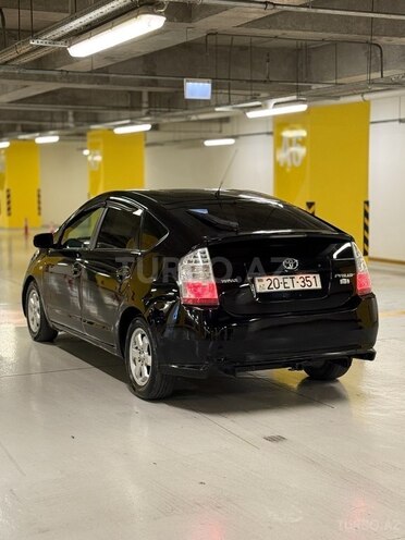 Toyota Prius-2