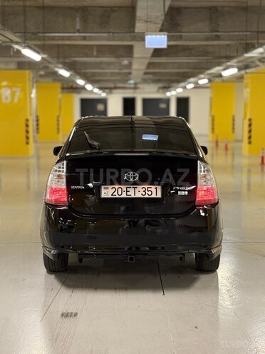 Toyota Prius-5