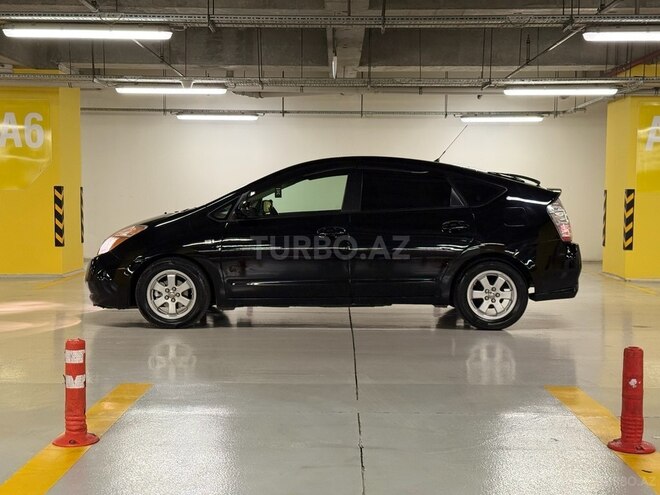 Toyota Prius-7