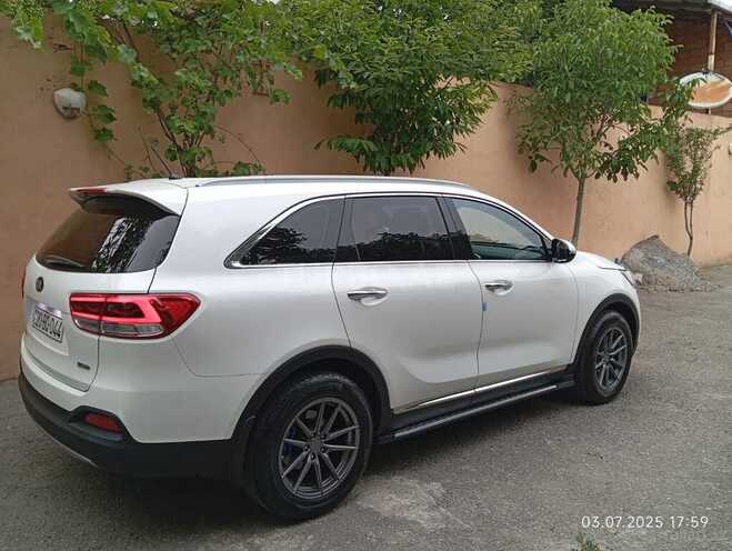 Kia Sorento-7
