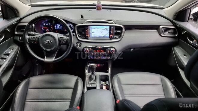 Kia Sorento-15