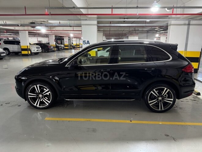 Porsche Cayenne-3