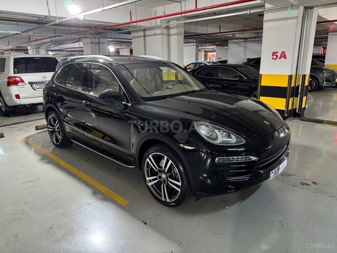 Porsche Cayenne-4
