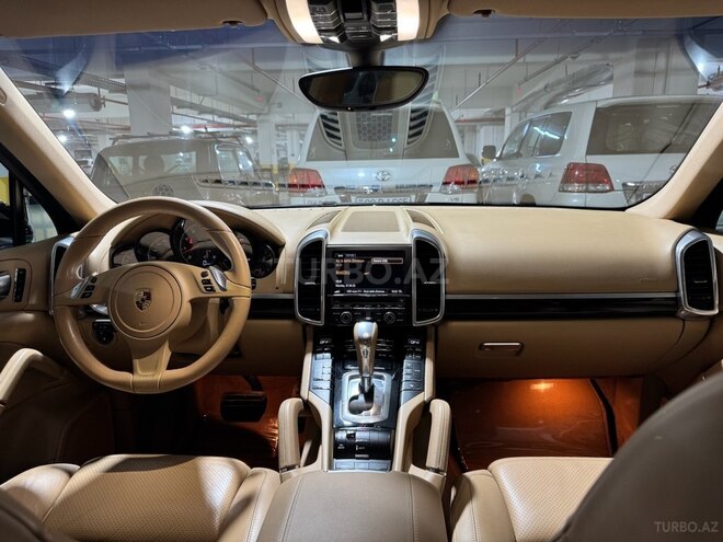Porsche Cayenne-9