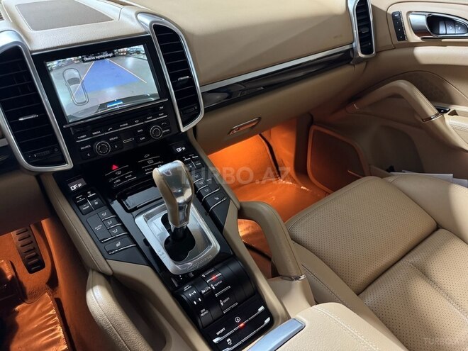 Porsche Cayenne-17