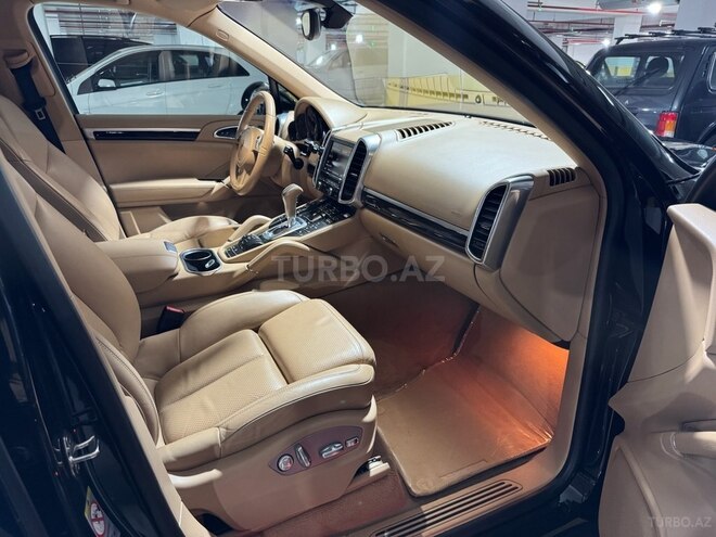 Porsche Cayenne-15