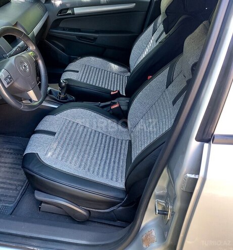 Opel Astra 2006, 244,000 km - 1.3 l - Horadiz