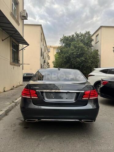 Mercedes E 220-3