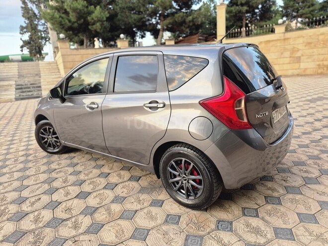 Nissan Note-7