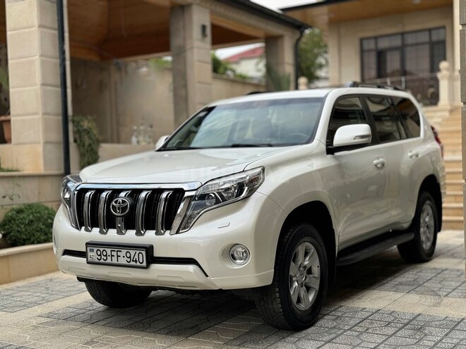 Toyota Land Cruiser Prado-4