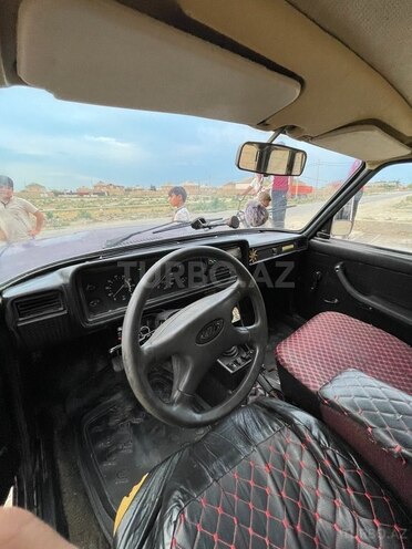 LADA (VAZ) 2104 2002, 360,000 km - 1.6 l - Salyan