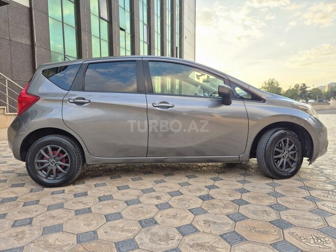 Nissan Note-5