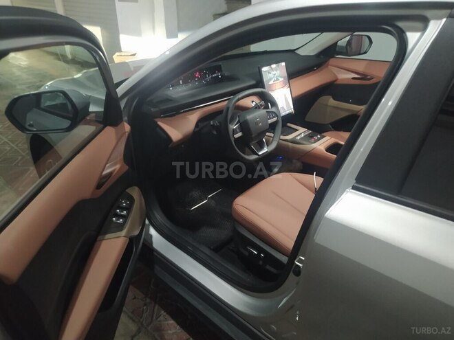 Changan Qiyuan A05 2025, 2,500 km - 1.5 л - Bakı
