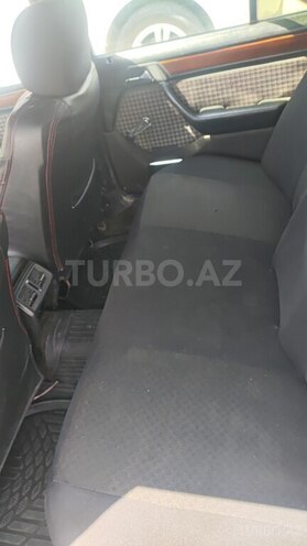 Mercedes E 300 d 1989, 295,000 km - 3.0 l - Bakı