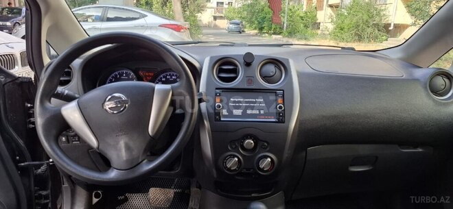 Nissan Note-5