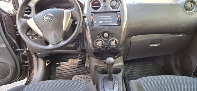 Nissan Note-7