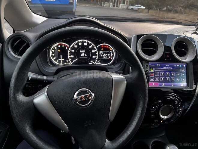 Nissan Note-9