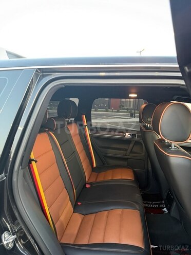 Volkswagen Touareg-13