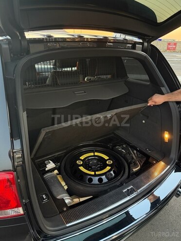 Volkswagen Touareg-9