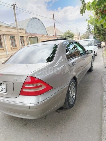 Mercedes C 240 2004, 345,000 km - 2.4 л - Gəncə
