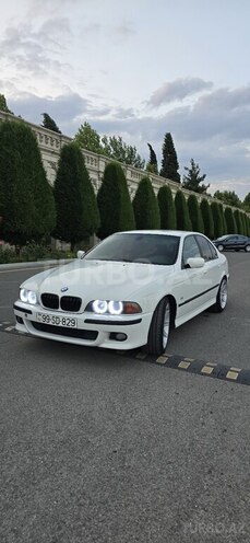 BMW 528 1999, 317,000 km - 2.8 l - Bakı