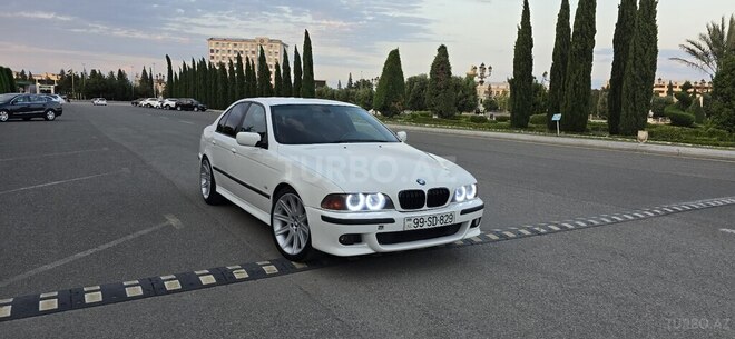 BMW 528 1999, 317,000 km - 2.8 l - Bakı