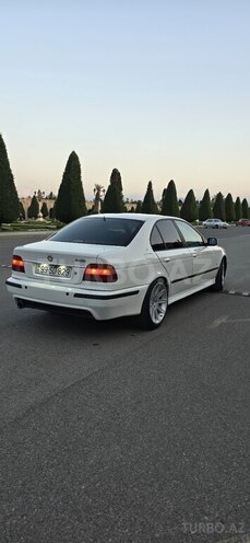 BMW 528 1999, 317,000 km - 2.8 l - Bakı