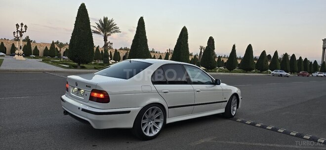 BMW 528 1999, 317,000 km - 2.8 l - Bakı