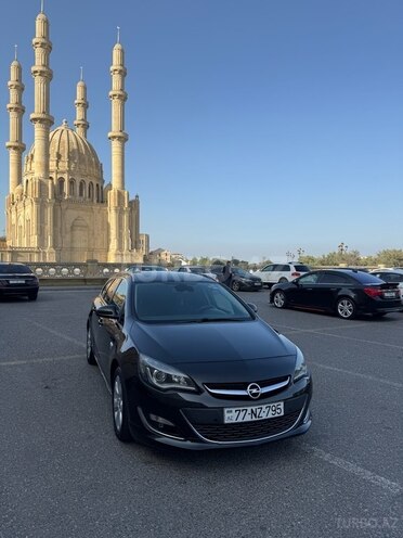 Opel Astra 2014, 224,000 km - 1.4 l - Bakı