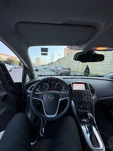Opel Astra 2014, 224,000 km - 1.4 l - Bakı
