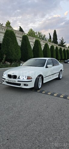 BMW 528 1999, 317,000 km - 2.8 l - Bakı