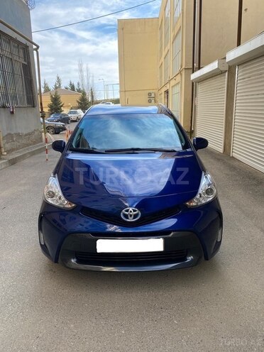 Toyota Prius V 2017, 205,000 km - 1.8 l - Bakı