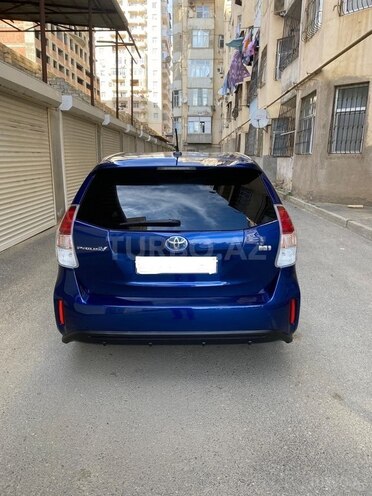 Toyota Prius V 2017, 205,000 km - 1.8 l - Bakı
