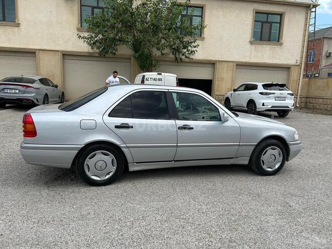 Mercedes C 180-11