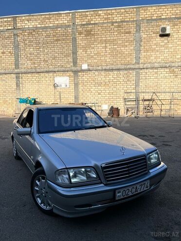 Mercedes C 240 2000, 172,500 km - 2.4 л - Bərdə
