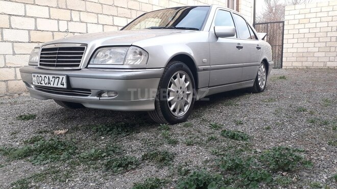 Mercedes C 240 2000, 172,500 km - 2.4 л - Bərdə
