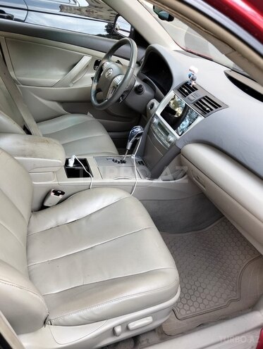 Toyota Camry-9