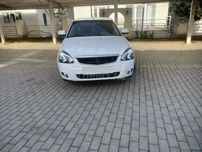 LADA (VAZ) Priora 2013, 300,000 km - 1.6 l - Astara