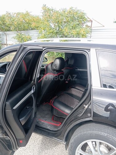 Porsche Cayenne-10
