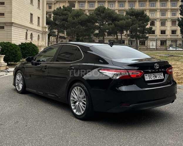 Toyota Camry-6