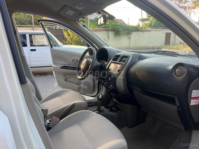 Nissan Micra-12