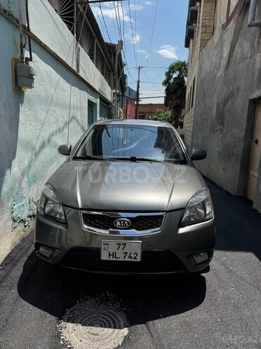 Kia Rio 2010, 160,000 km - 1.4 l - Gəncə