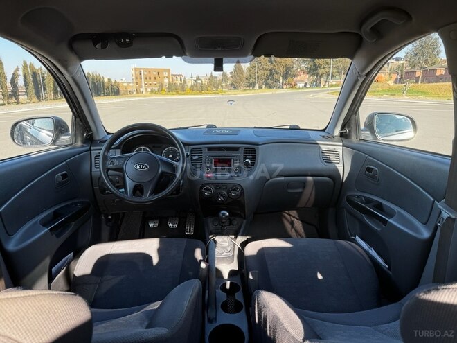 Kia Rio 2010, 160,000 km - 1.4 l - Gəncə