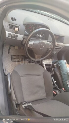 Opel Astra 2006, 190,000 km - 1.4 l - Bakı