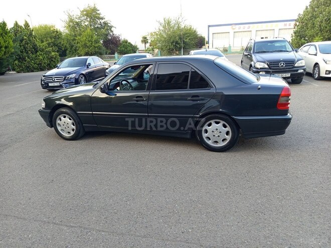 Mercedes C 220 1995, 228,000 km - 2.2 л - Bakı