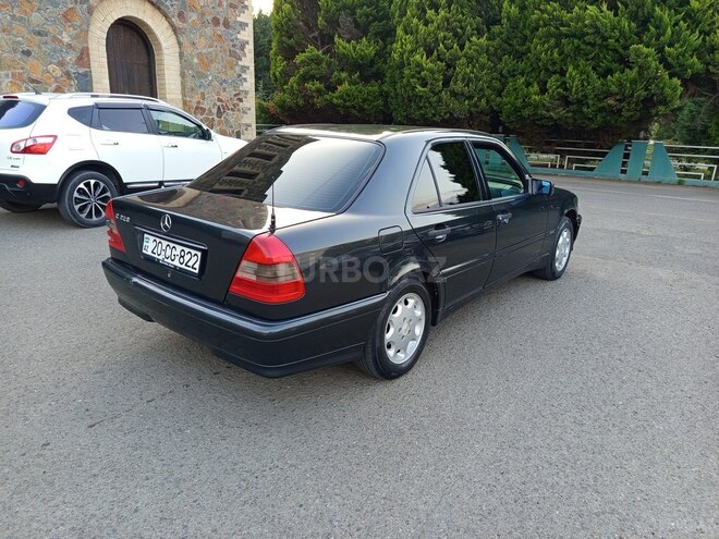 Mercedes C 220 1995, 228,000 km - 2.2 л - Bakı