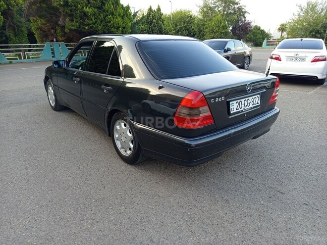 Mercedes C 220 1995, 228,000 km - 2.2 л - Bakı
