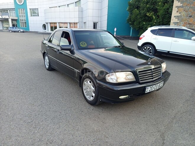 Mercedes C 220 1995, 228,000 km - 2.2 л - Bakı