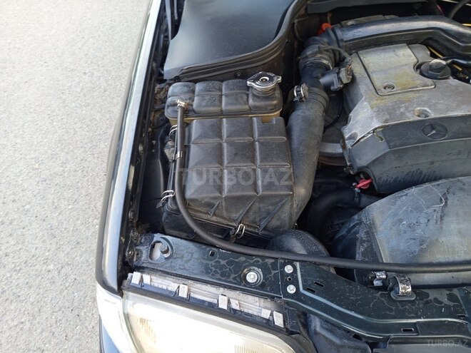 Mercedes C 220 1995, 228,000 km - 2.2 л - Bakı