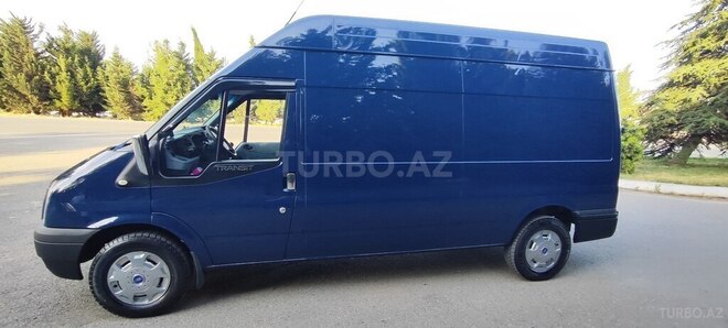 Ford Transit-3